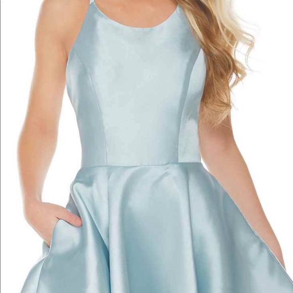 Homecoming dress - Picture 1 of 4